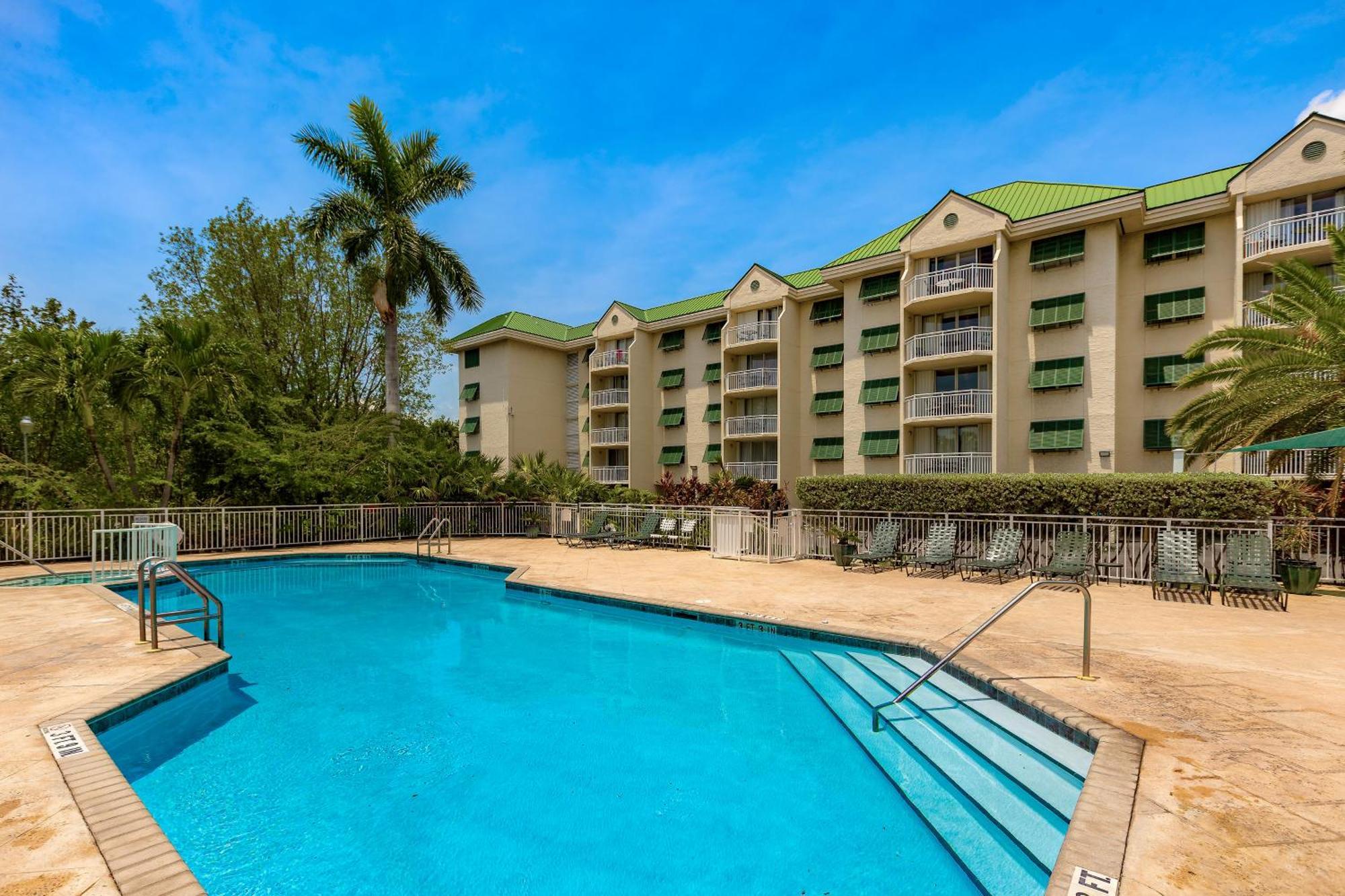 Sunrise Suites - Sea Breeze Suite 101 Key West Room photo